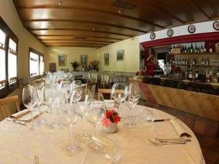 Crimea Wine Hotel Chiavenna Exterior foto